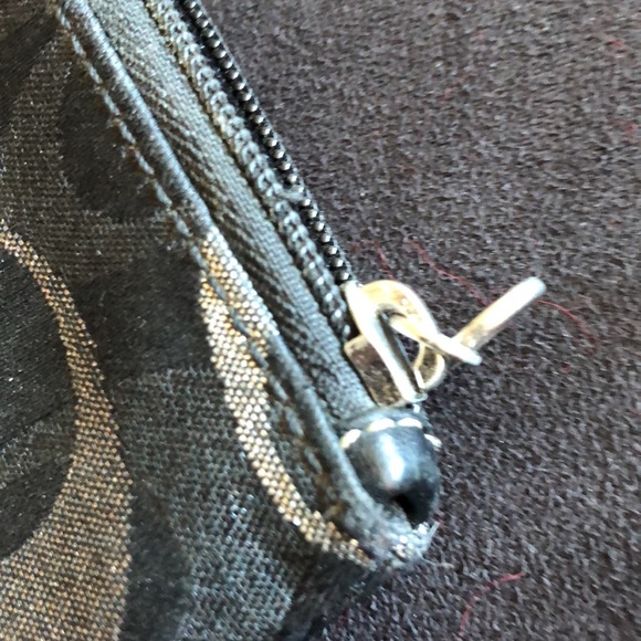 Coach wristlet - Picture 3 of 3